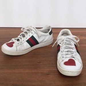 ADORABLE GUCCI SNEAKERS!❤️